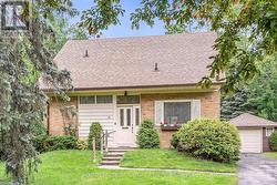 34 ADDISON CRESCENT  Toronto, ON M3B 1K8