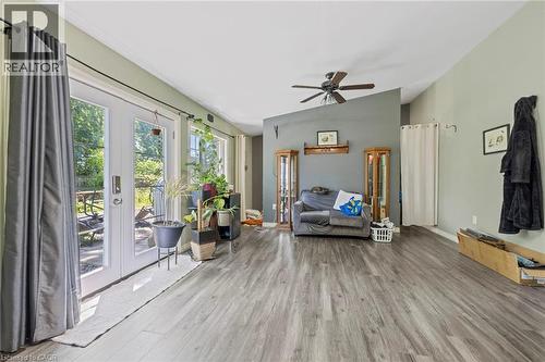 54 E Chestnut Street E, St. Catharines, ON - Indoor