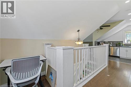 54 E Chestnut Street E, St. Catharines, ON - Indoor Photo Showing Other Room
