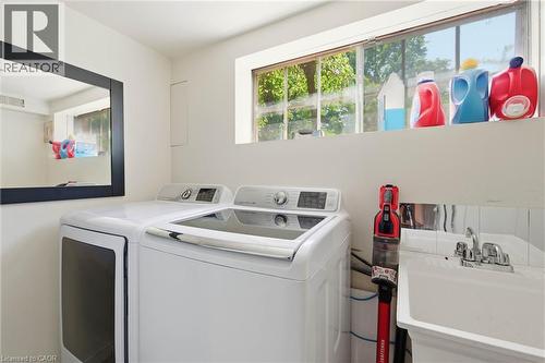 6 Gerrard Avenue, Cambridge, ON 
