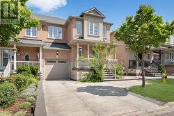 131 LAURELHURST CRESCENT Vaughan, ON L4H 2N1