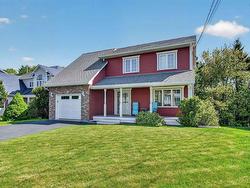 7 Parkview Lane  Dartmouth, NS B2W 6E5