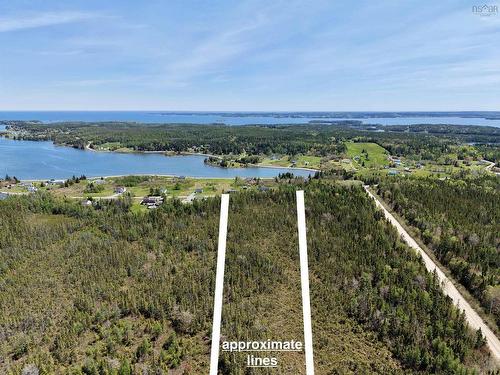 No. 4 Highway, Cannes, NS 