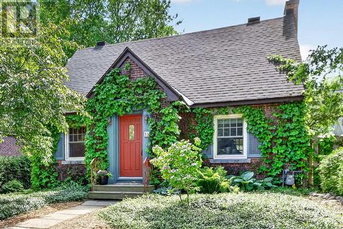 18 Harvard Avenue, Ottawa, ON 