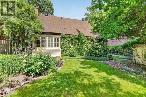 18 Harvard Avenue, Ottawa, ON 