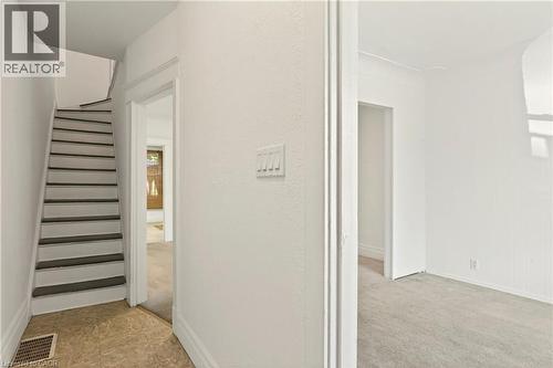 34 Edward Street, Hamilton, ON - Indoor Photo Showing Other Room