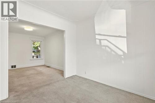 34 Edward Street, Hamilton, ON - Indoor Photo Showing Other Room