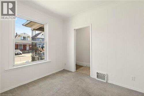 34 Edward Street, Hamilton, ON - Indoor Photo Showing Other Room