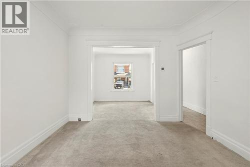 34 Edward Street, Hamilton, ON - Indoor Photo Showing Other Room