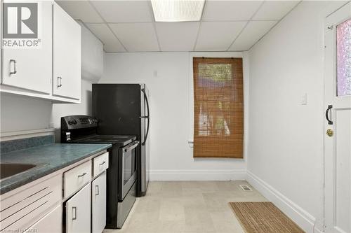 34 Edward Street, Hamilton, ON - Indoor Photo Showing Kitchen