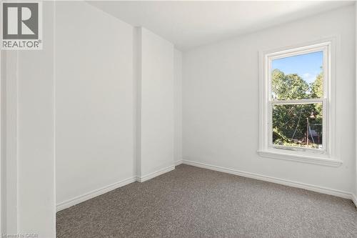34 Edward Street, Hamilton, ON - Indoor Photo Showing Other Room