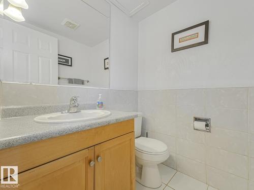 10511 26 Av Nw, Edmonton, AB 