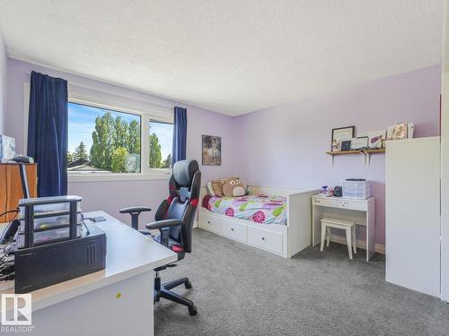 10511 26 Av Nw, Edmonton, AB 