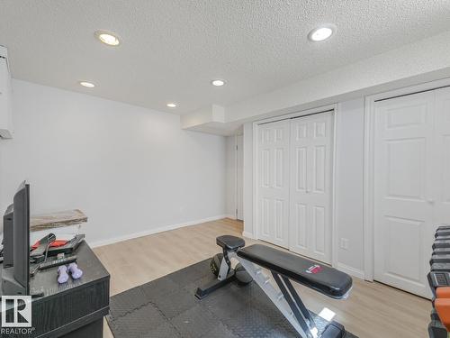 10511 26 Av Nw, Edmonton, AB 