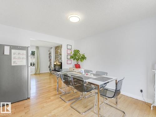 10511 26 Av Nw, Edmonton, AB 