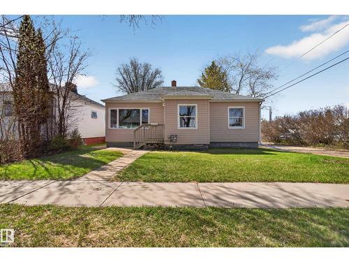 5409 49 Ave, Camrose, AB 
