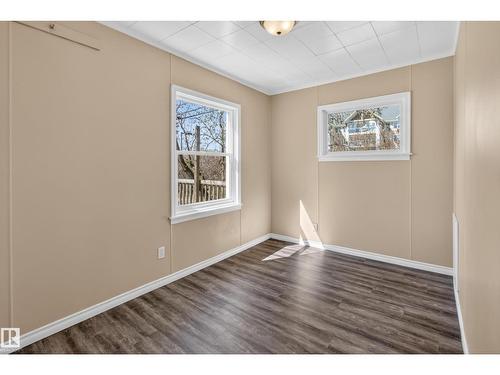 5409 49 Ave, Camrose, AB 