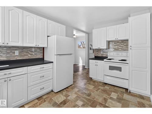 5409 49 Ave, Camrose, AB 