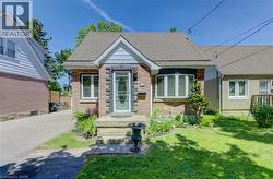 72 PLEASANT Avenue  Kitchener, ON N2M 4A4