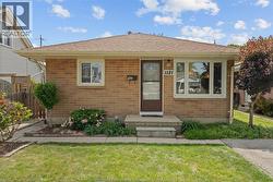 1121 PARTINGTON  Windsor, ON N9B 2P3