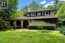 150 CAIRNCROFT Road  Oakville, ON L6J 4L9
