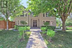 646 BROOKER RIDGE  Newmarket, ON L3X 1V7