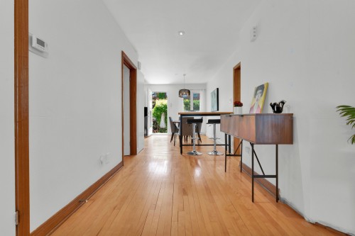 Passageway - 6790  - 6794 Rue Chatelain, Montréal (Rosemont/La Petite-Patrie), QC - Indoor Photo Showing Other Room