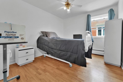 Master Bedroom - 6790  - 6794 Rue Chatelain, Montréal (Rosemont/La Petite-Patrie), QC - Indoor Photo Showing Bedroom