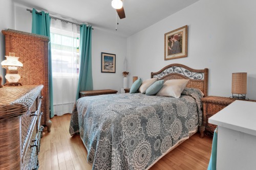 Master Bedroom - 6790  - 6794 Rue Chatelain, Montréal (Rosemont/La Petite-Patrie), QC - Indoor Photo Showing Bedroom