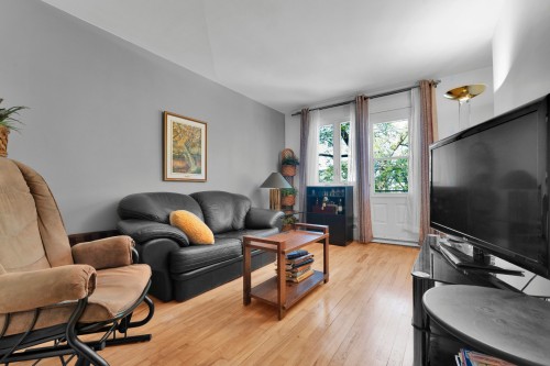 Living Room - 6790  - 6794 Rue Chatelain, Montréal (Rosemont/La Petite-Patrie), QC - Indoor Photo Showing Living Room