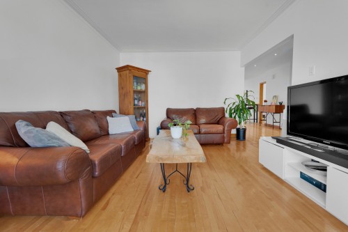 Living Room - 6790  - 6794 Rue Chatelain, Montréal (Rosemont/La Petite-Patrie), QC - Indoor Photo Showing Living Room