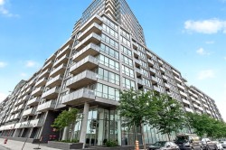 602-360 Rue Atateken Montréal (Ville-Marie), QC H2L 0H4