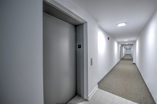Corridor - 404-10065 Rue De L'Épervier, Mirabel, QC 