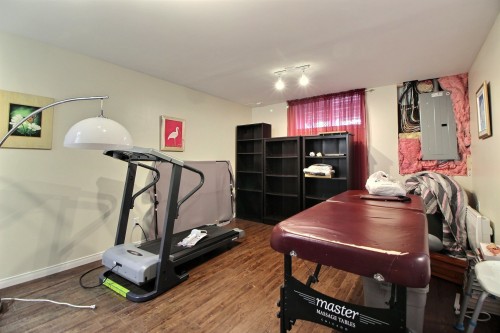 Salle familiale - 642 6E Rue O., Amos, QC 