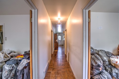 Corridor - 1328 Rue Principale, Prévost, QC 