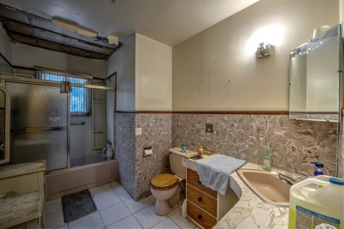 Salle de bains - 1328 Rue Principale, Prévost, QC 