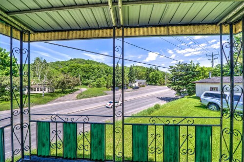 Balcon - 1328 Rue Principale, Prévost, QC 