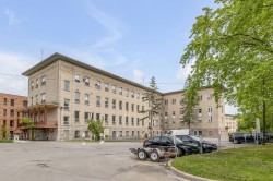 Façade - 