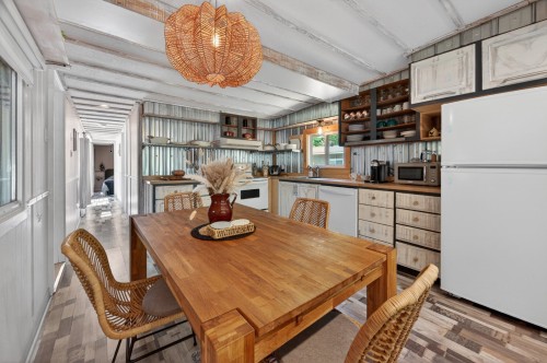 Kitchen - 24 Rue Grenier, Sutton, QC 
