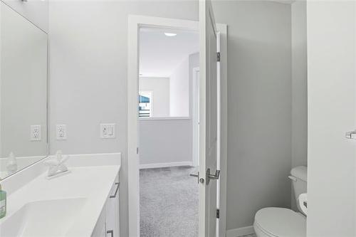 2 Mara Pl, Winnipeg, MB 