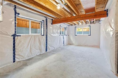 2 Mara Pl, Winnipeg, MB 