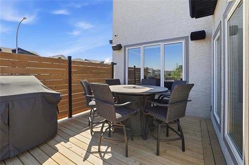2 Mara Pl, Winnipeg, MB 