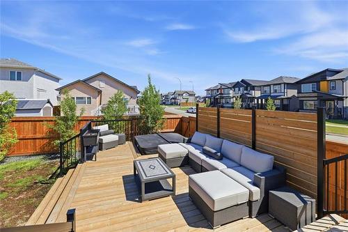 2 Mara Pl, Winnipeg, MB 