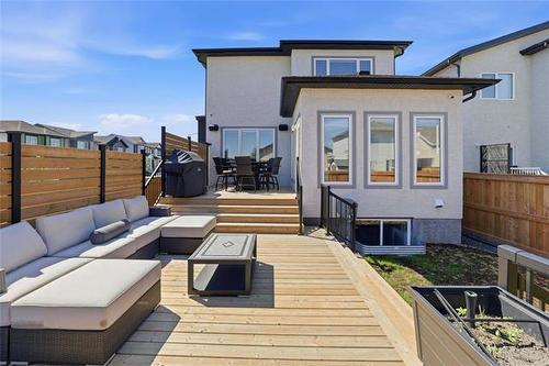 2 Mara Pl, Winnipeg, MB 