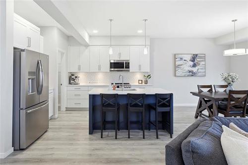 2 Mara Pl, Winnipeg, MB 