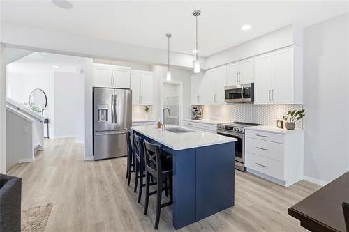 2 Mara Pl, Winnipeg, MB 