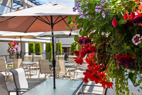 #307-222 Second Ave West, Qualicum Beach, BC 