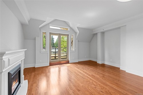 #307-222 Second Ave West, Qualicum Beach, BC 