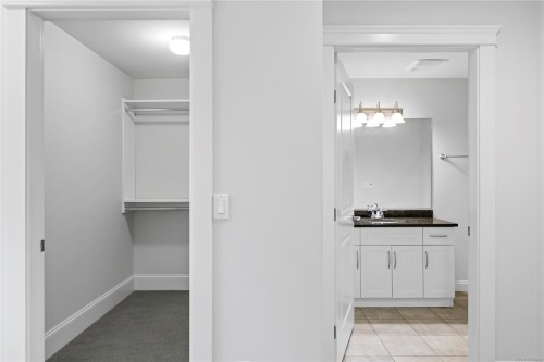 #307-222 Second Ave West, Qualicum Beach, BC 