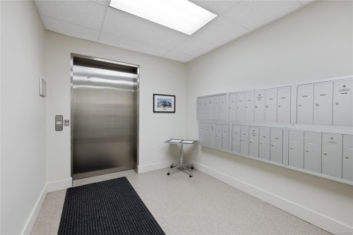#307-222 Second Ave West, Qualicum Beach, BC 